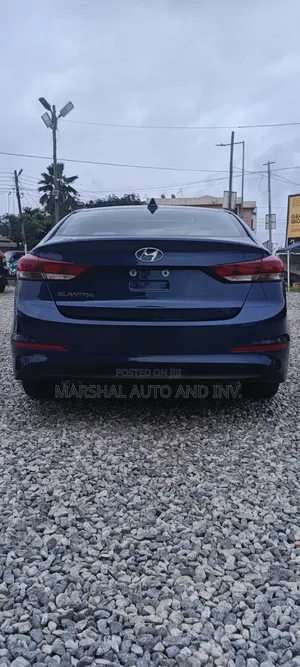 Hyundai Elantra 2018 Blue
