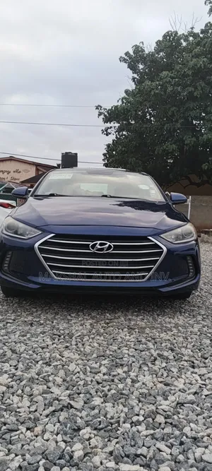 Hyundai Elantra 2018 Blue