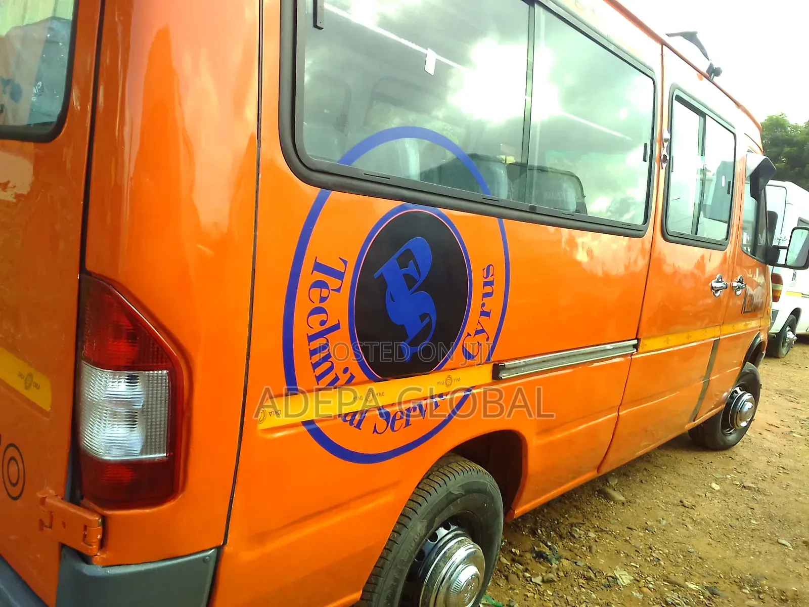 Mercedes-Benz Sprinter 2021 Orange
