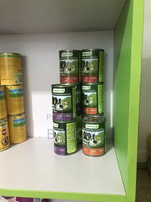 Country Meaty Feast Canned Dog Food