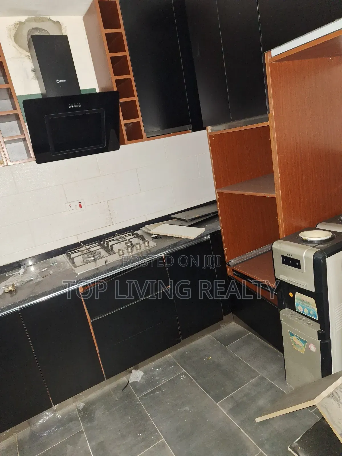 Furnished 3bdrm Townhouse / Terrace in Legon Hills, Ashaley Botwe
