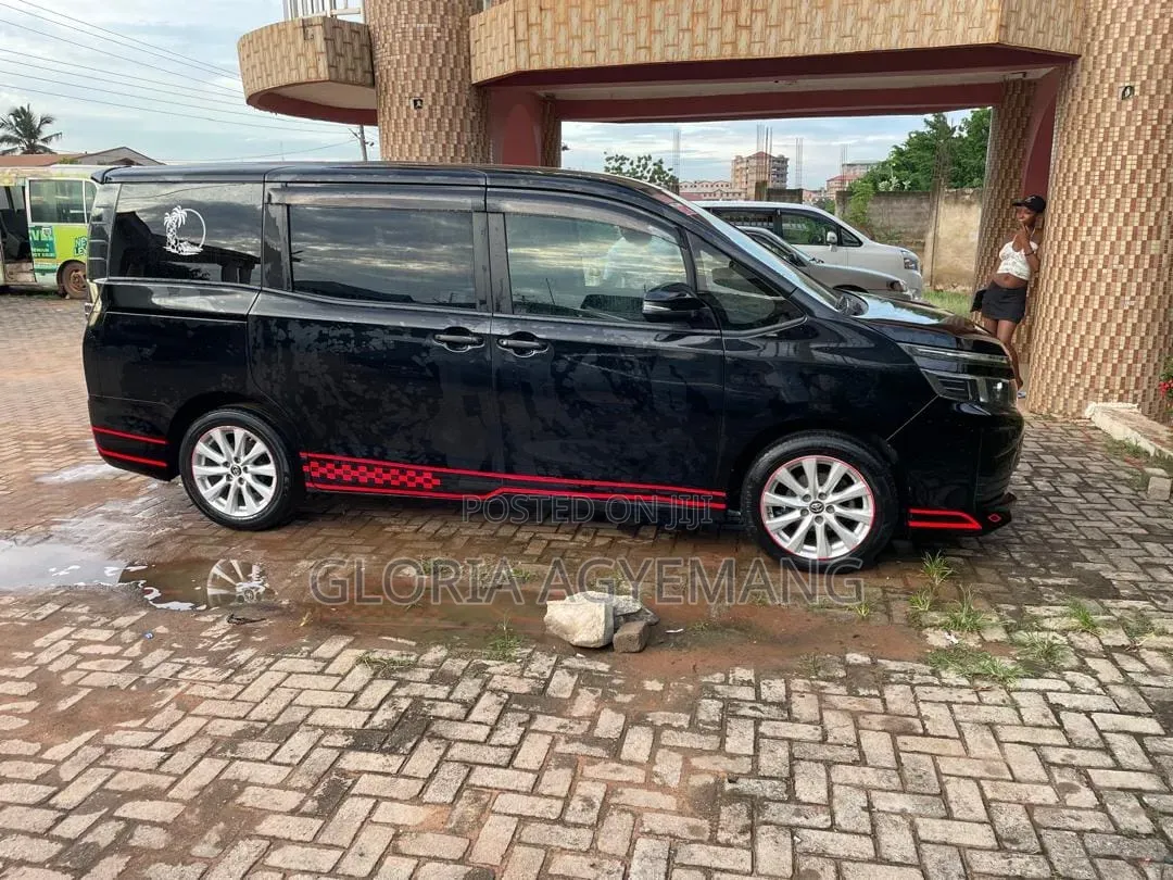 Toyota Vellfire 2014 Black