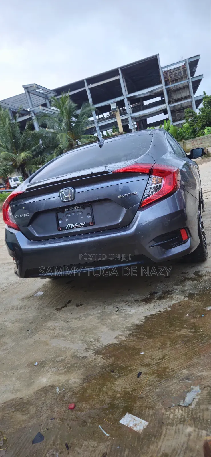 Honda Civic Touring 4dr Sedan (1.5L 4cyl) 2017 Gray