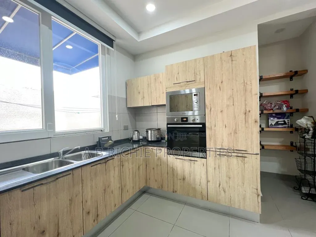 Furnished 4bdrm Townhouse / Terrace in Ab Richie Properties, Tseaddo