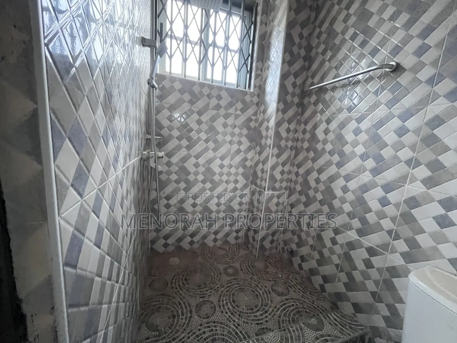 3bdrm Apartment in Oyarifa Teiman, Pentecost for rent