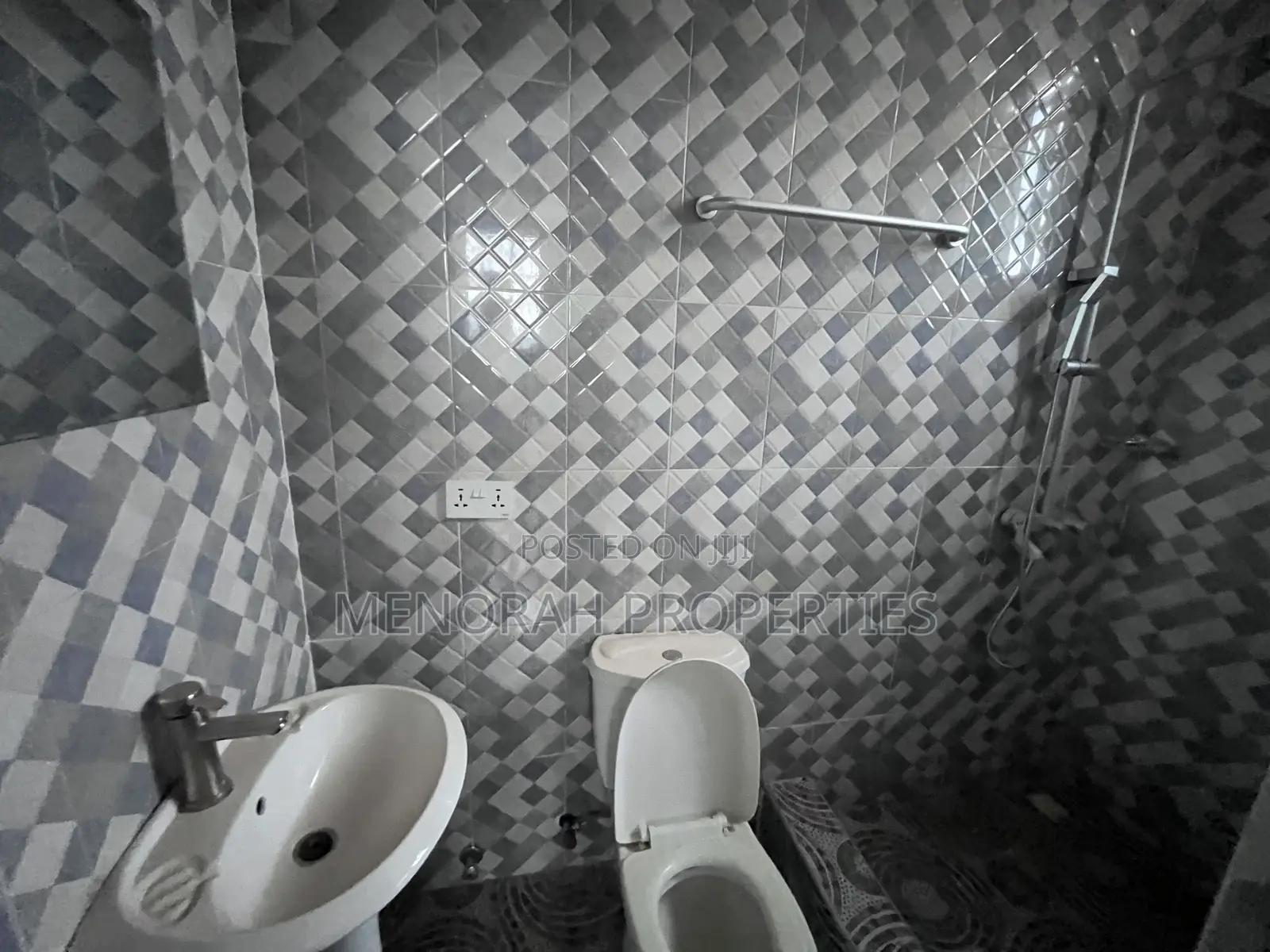 3bdrm Apartment in Oyarifa Teiman, Pentecost for rent