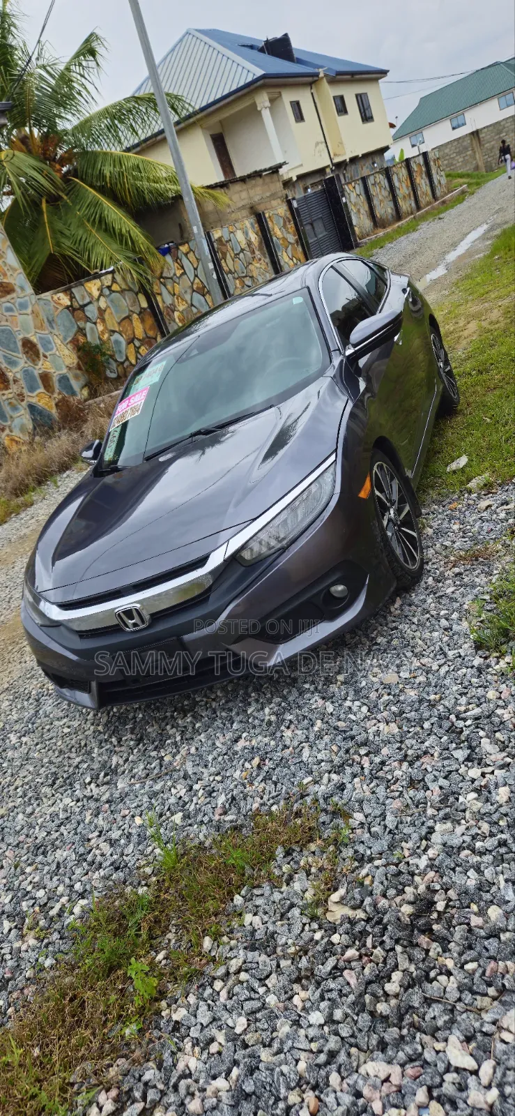 Honda Civic Touring 4dr Sedan (1.5L 4cyl) 2017 Gray