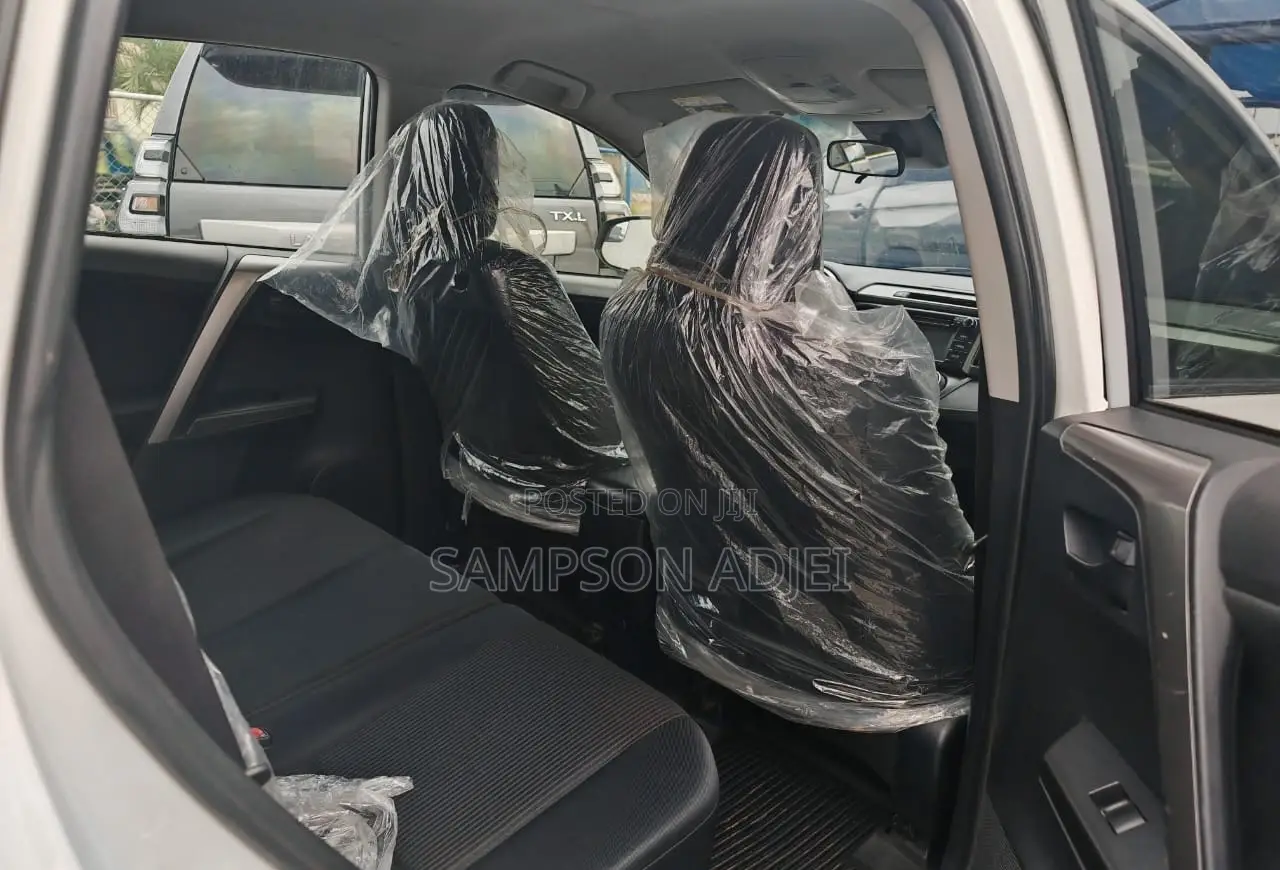 Toyota RAV4 2018 White