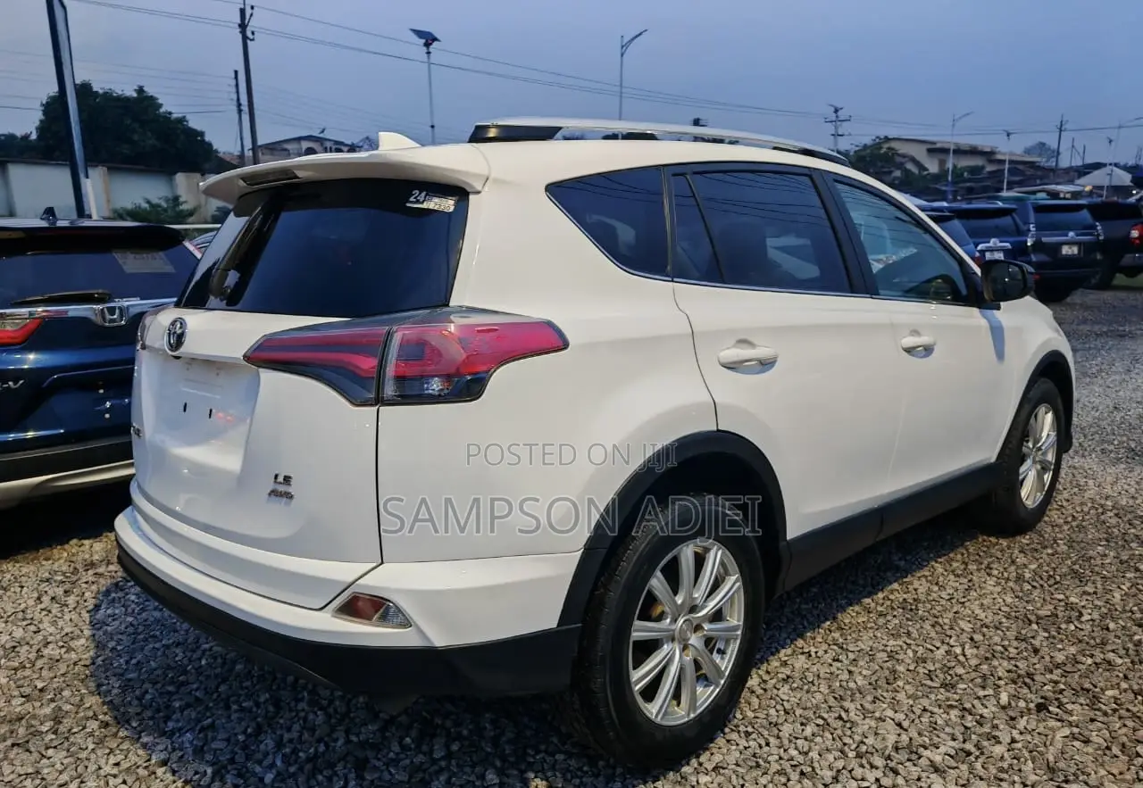 Toyota RAV4 2018 White