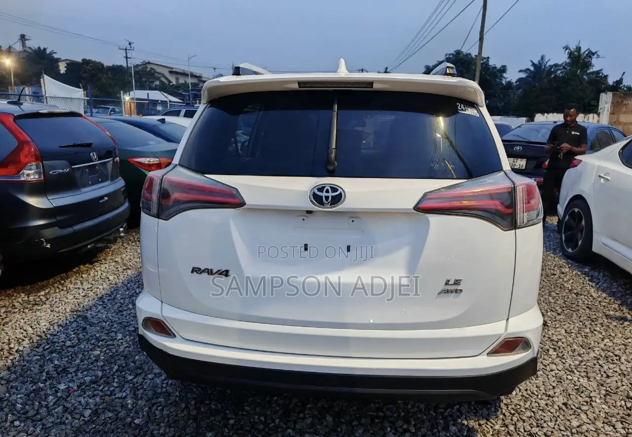 Toyota RAV4 2018 White