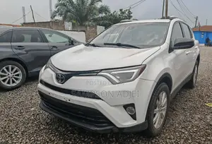 Toyota RAV4 2018 White