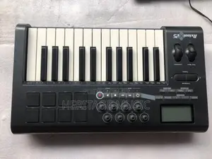 M-Audio Axiom 25