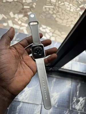 SERIES 5 44mm.Battery 100 and Neat
