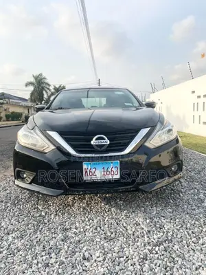 Nissan Altima 2.5 SR 2017 Black