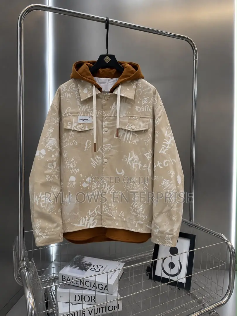 Men’s Premium Hoodie – Available in Different Sizes