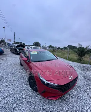 Hyundai Elantra 2021 Red