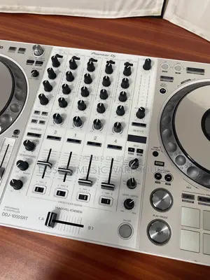 Pioneer DDJ 1000srt White Edition With Bag