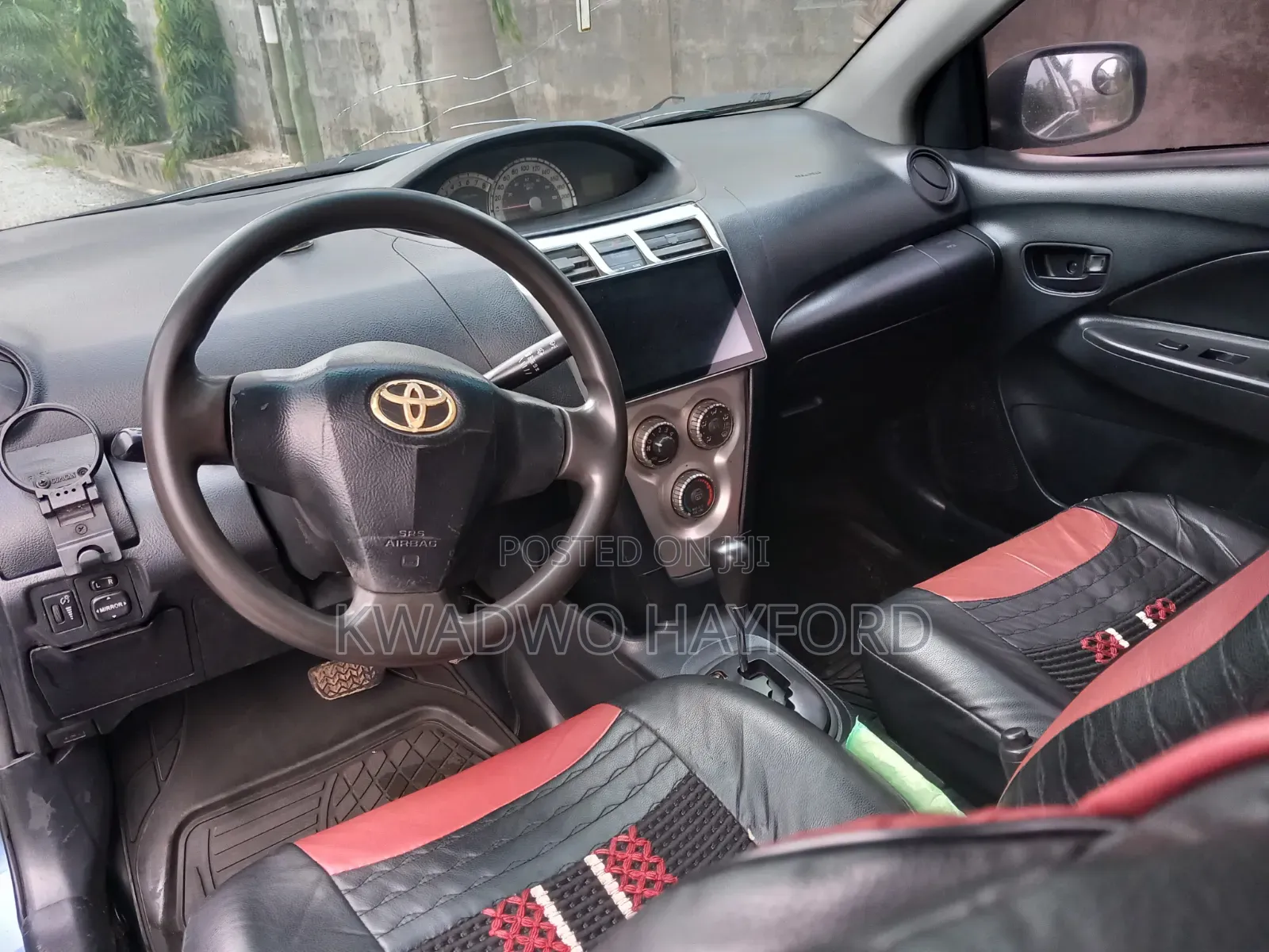 Toyota Yaris 2010 Gray