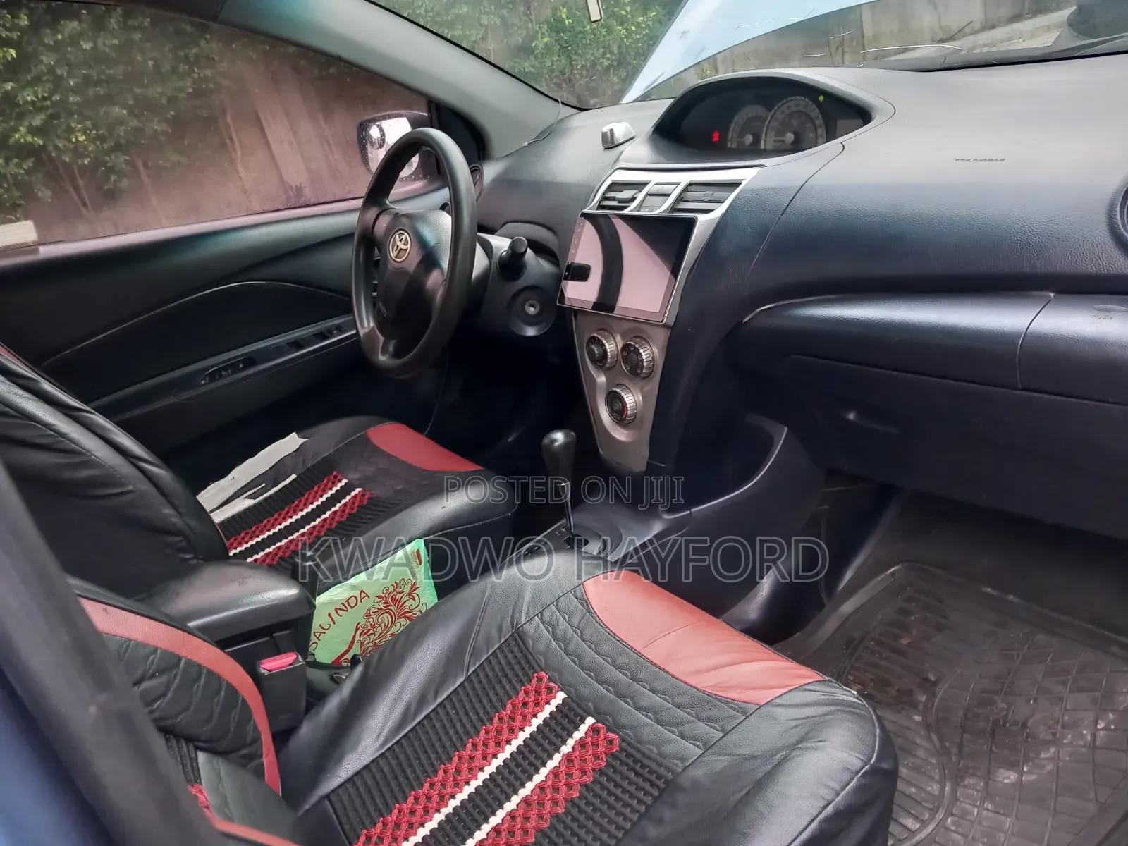 Toyota Yaris 2010 Gray