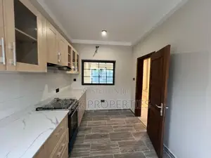 4bdrm Townhouse / Terrace in Tema Metropolitan for rent