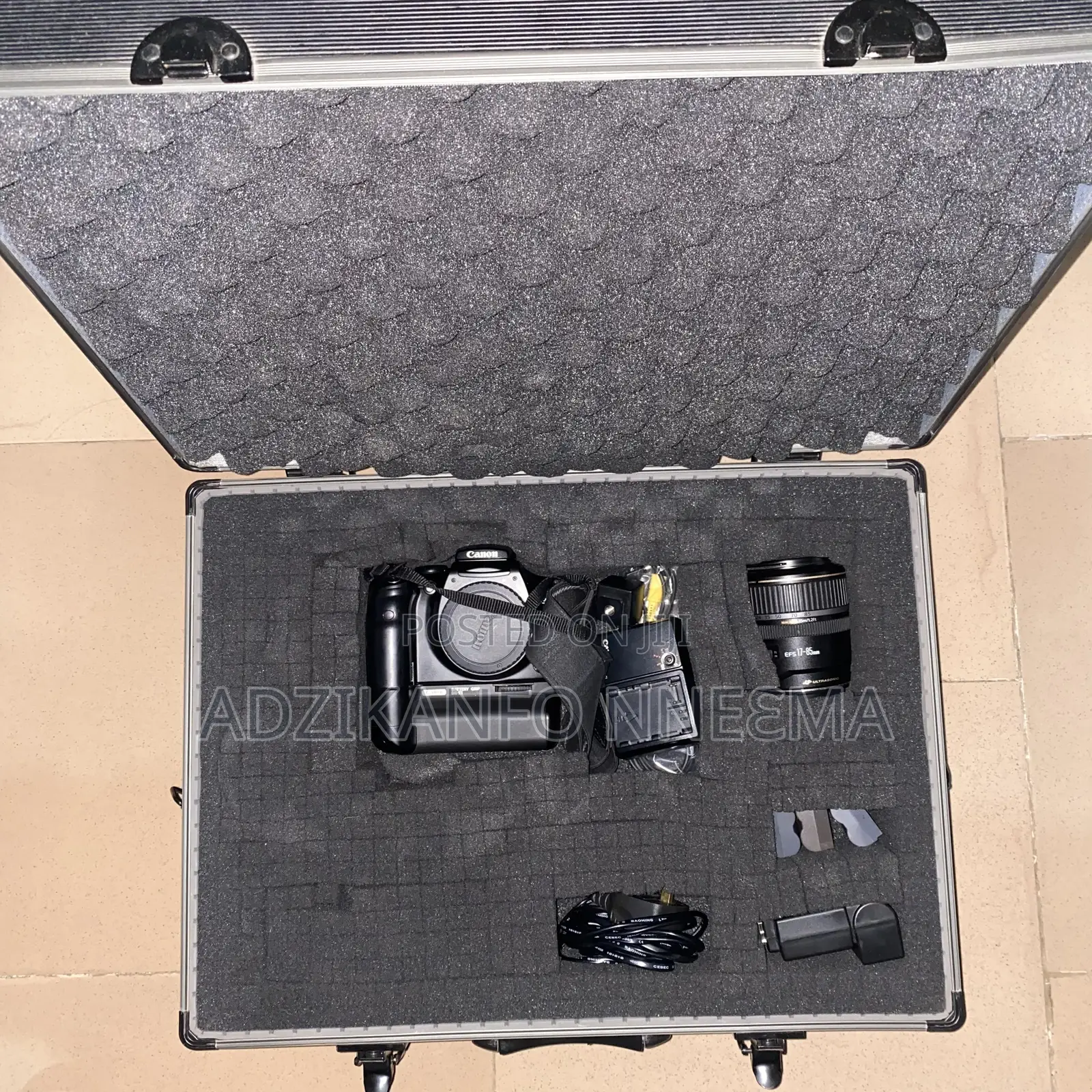 Canon EOS 300D DSLR Camera + Canon 17-85mm IS USM Lens + Battery Grip
