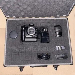 Canon EOS 300D DSLR Camera + Canon 17-85mm IS USM Lens + Battery Grip