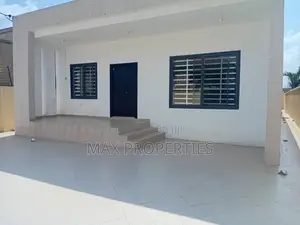 3bdrm House in Pokuase for sale