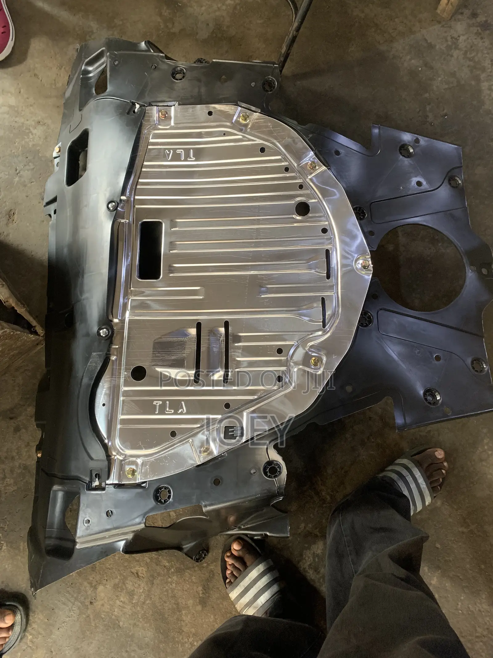 CRV 2017/18/19/20 Under Cover Panel