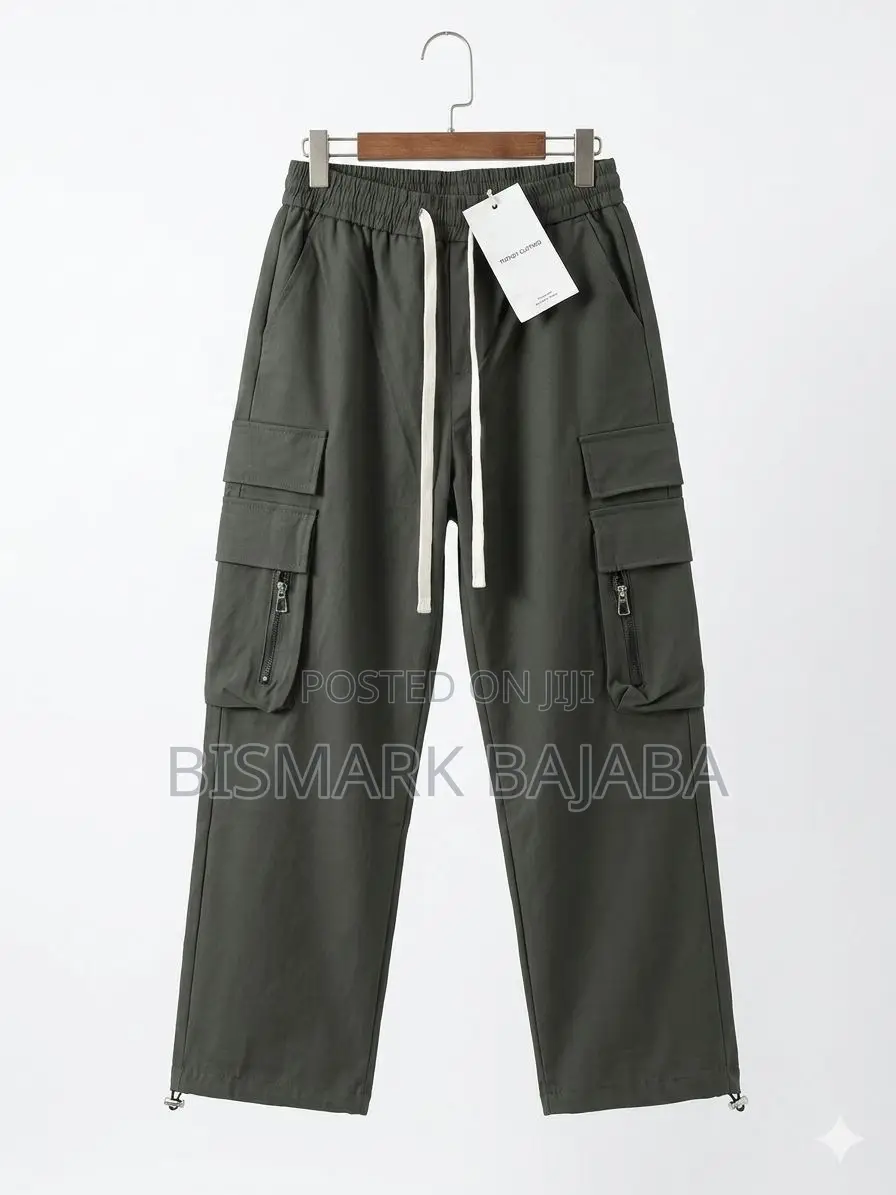 Men’s Premium Black Cargo Pants With Drawstring