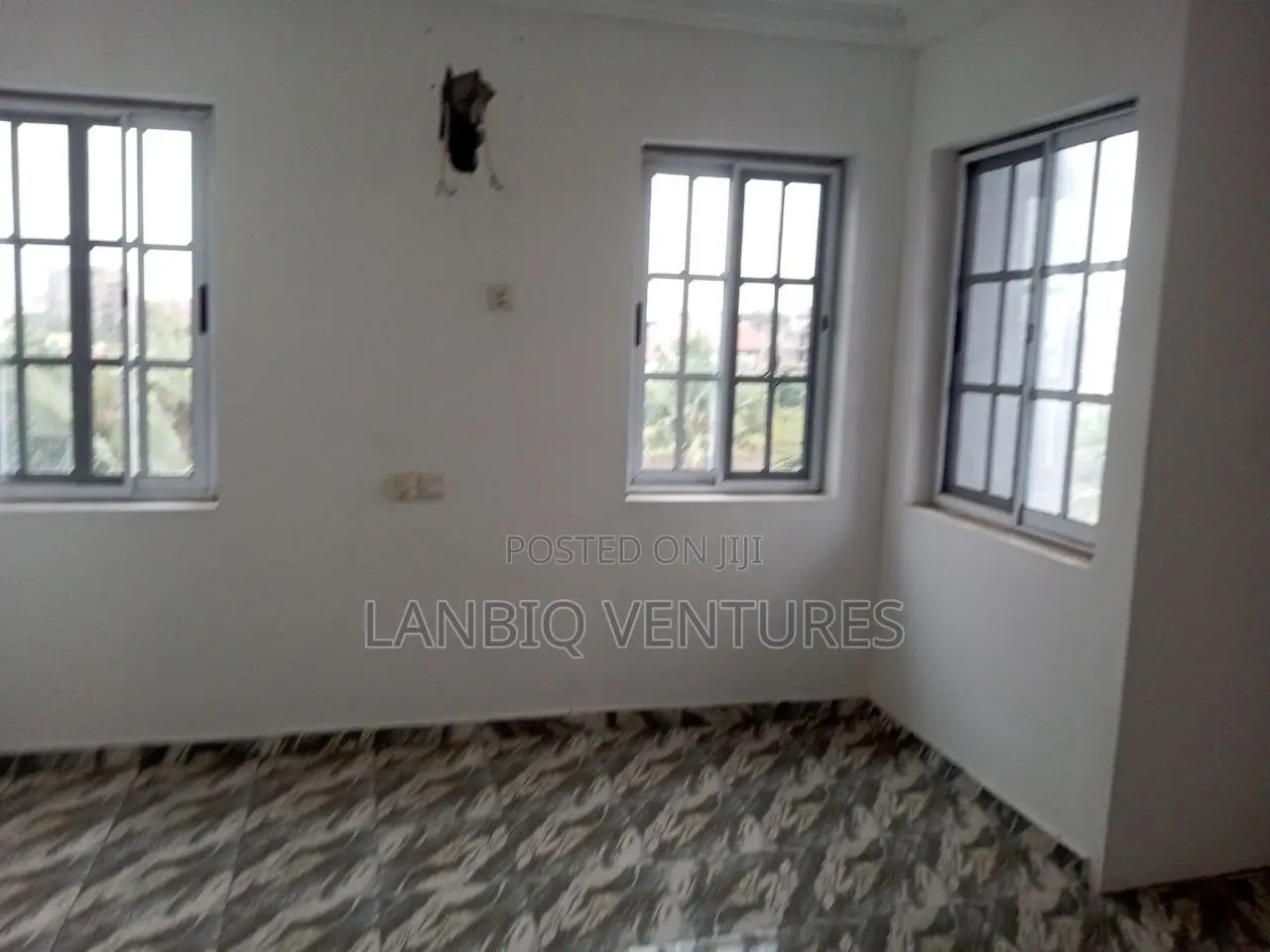 2bdrm Apartment in Madina for rent