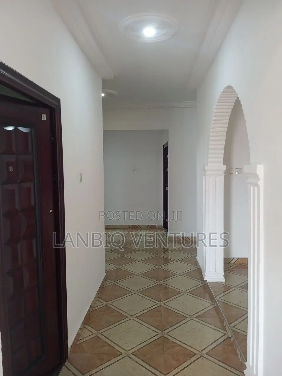 2bdrm Apartment in Madina for rent
