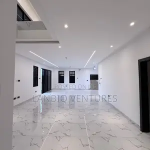 4bdrm House in Pokuase for sale