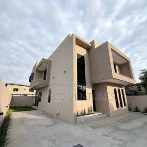 4bdrm House in Pokuase for sale
