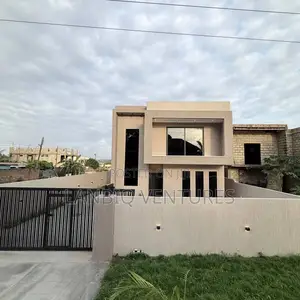 4bdrm House in Pokuase for sale