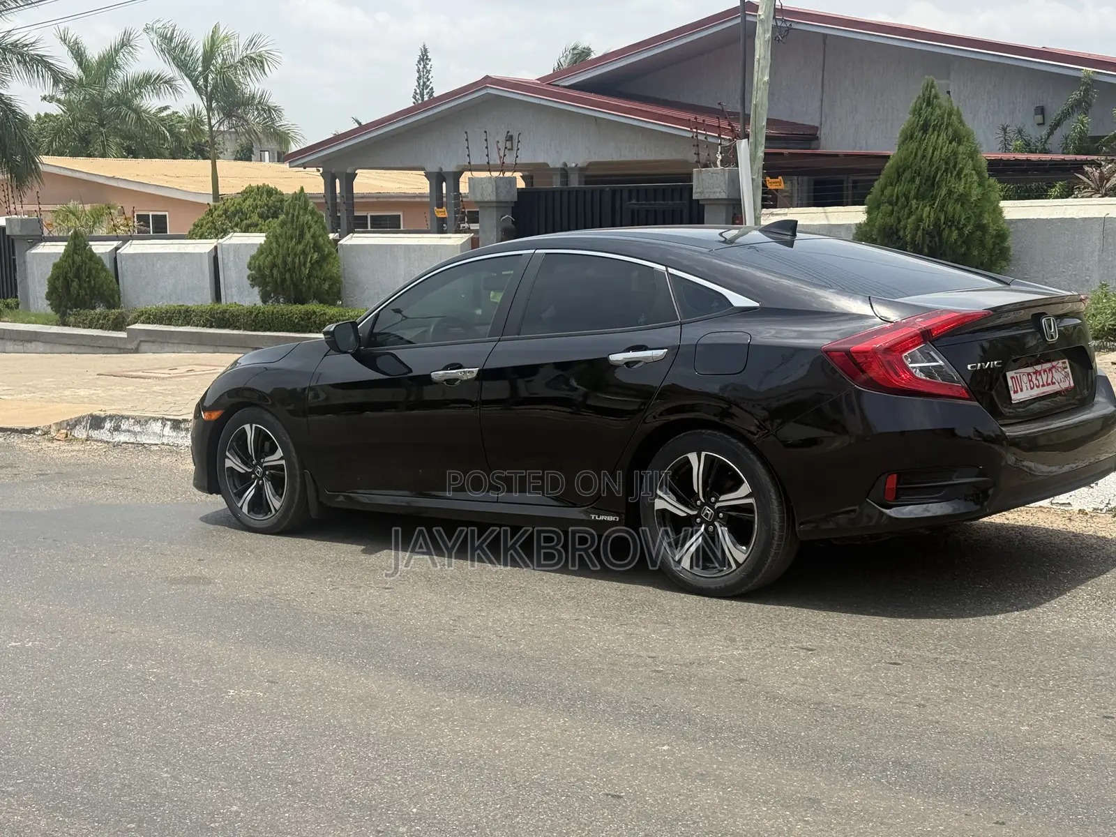Honda Civic Touring 4dr Sedan (1.5L 4cyl) 2016 Matt Black