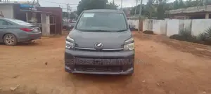 Toyota Voxy Z 2WD 8-Seater 2010 Gray