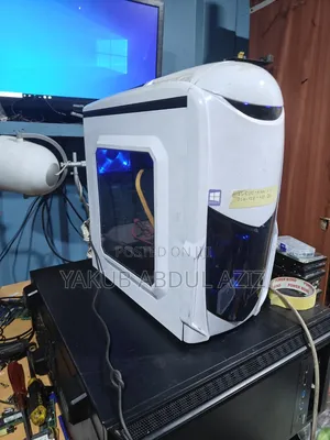 Desktop Computer Asus 8GB Intel Core i5 HDD+SSD 1T