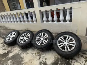 Mitsubishi RIM 16 With Good Tyres ( 4 Sets )~ Home Used