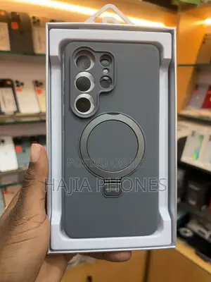 Samsung S26Ultra in Gray With Kickstand