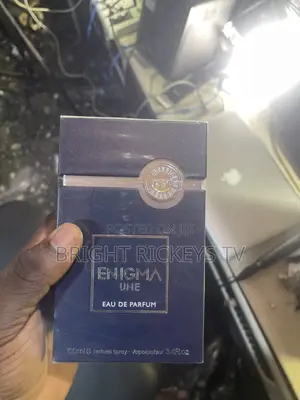 Deal in Perfumes
