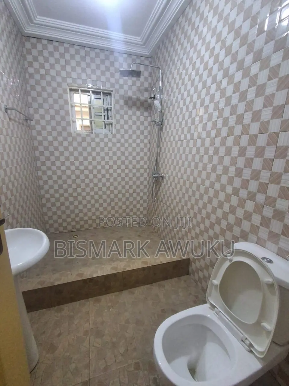 3bdrm House in East Legon for rent