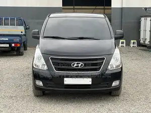 Hyundai Starex 2017 Black