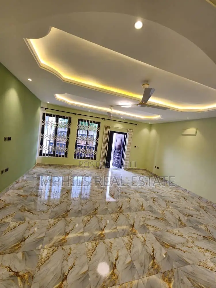 2bdrm Apartment in Mphils Real Estate, Manhean for rent