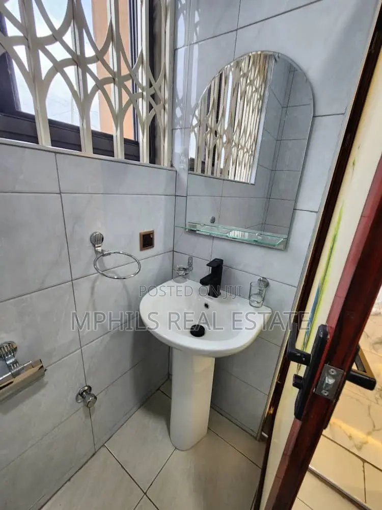 2bdrm Apartment in Mphils Real Estate, Manhean for rent
