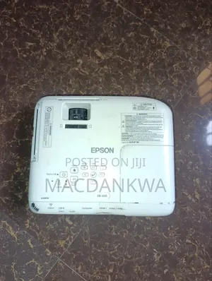 Epson EB-U05 Projector