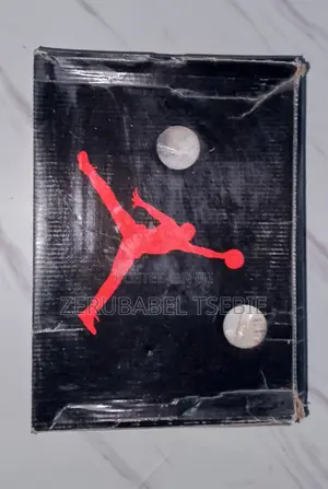 Air Jordan 4