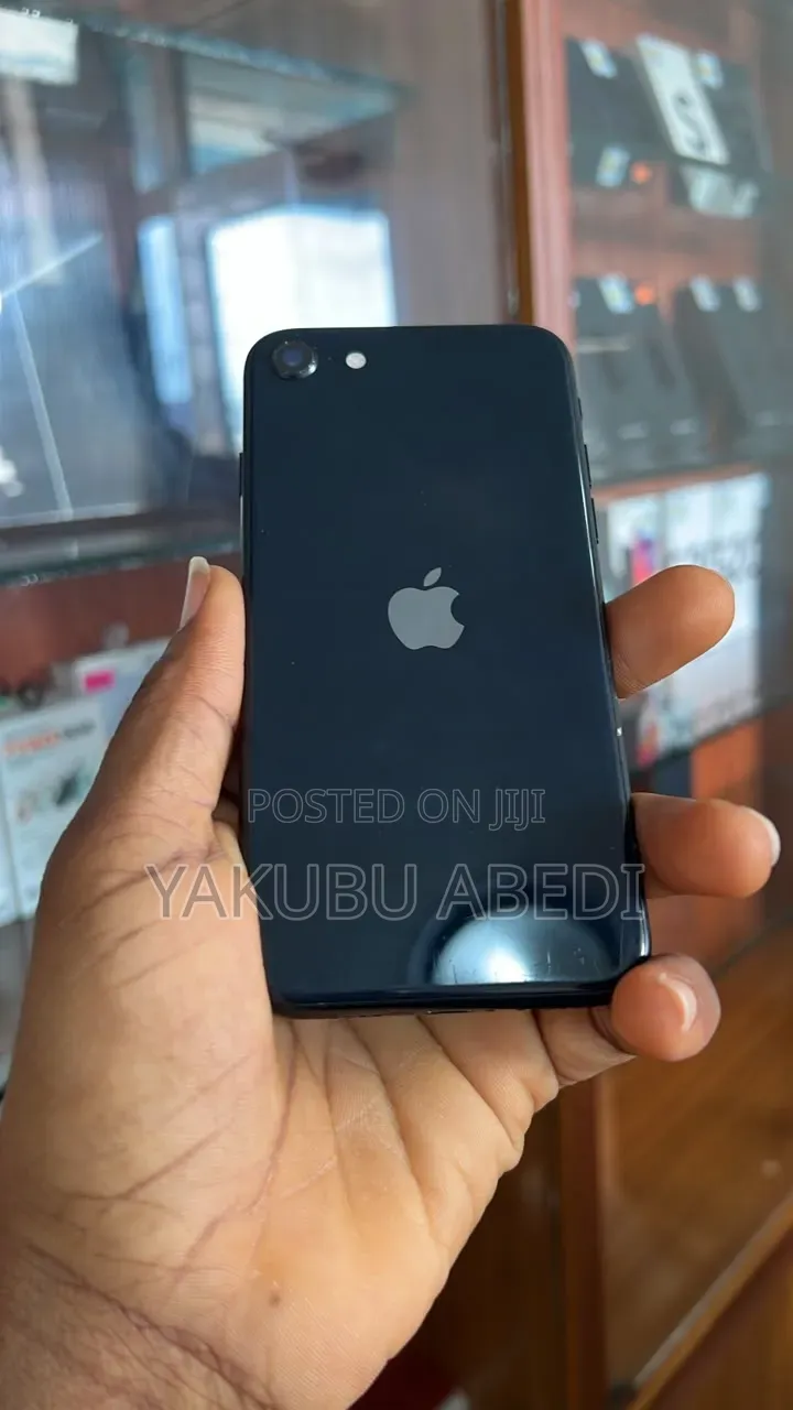 Apple iPhone SE (2022) 64 GB Black