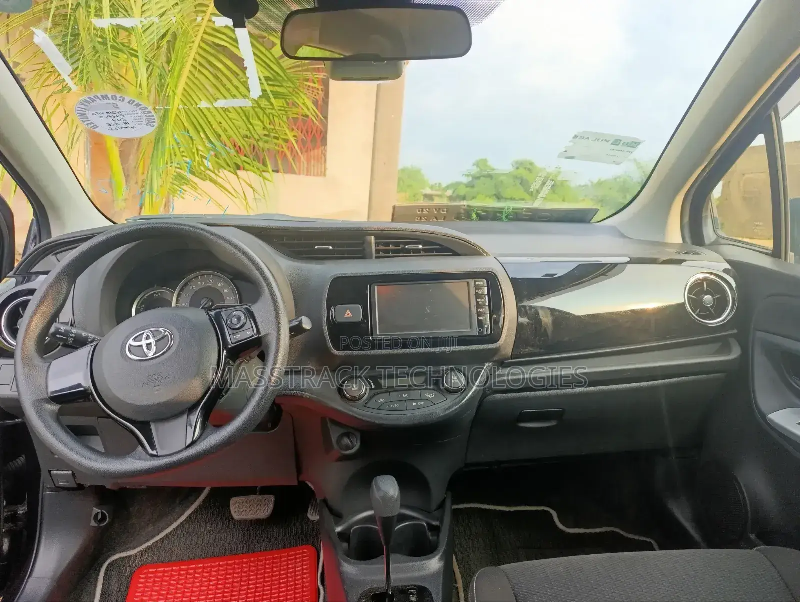 Toyota Vitz 1.5 FWD Hybrid 5dr 2017 Maroon