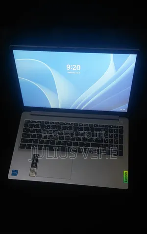 New Laptop Lenovo IdeaPad 1 8GB Intel Core i3 HDD+SSD 256GB