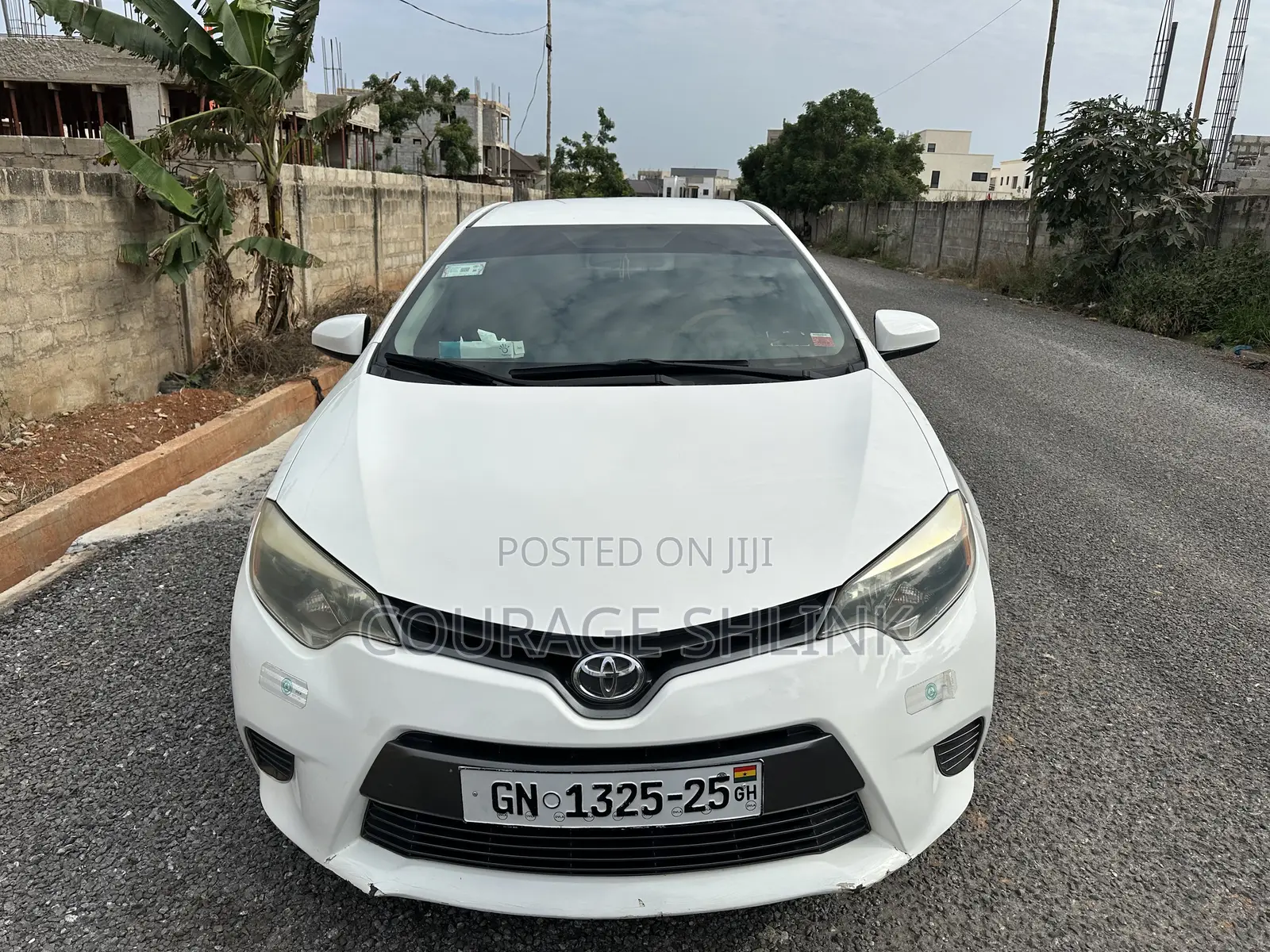 Toyota Corolla LE Eco 4dr Sedan (1.8L 4cyl CVT) 2016 White